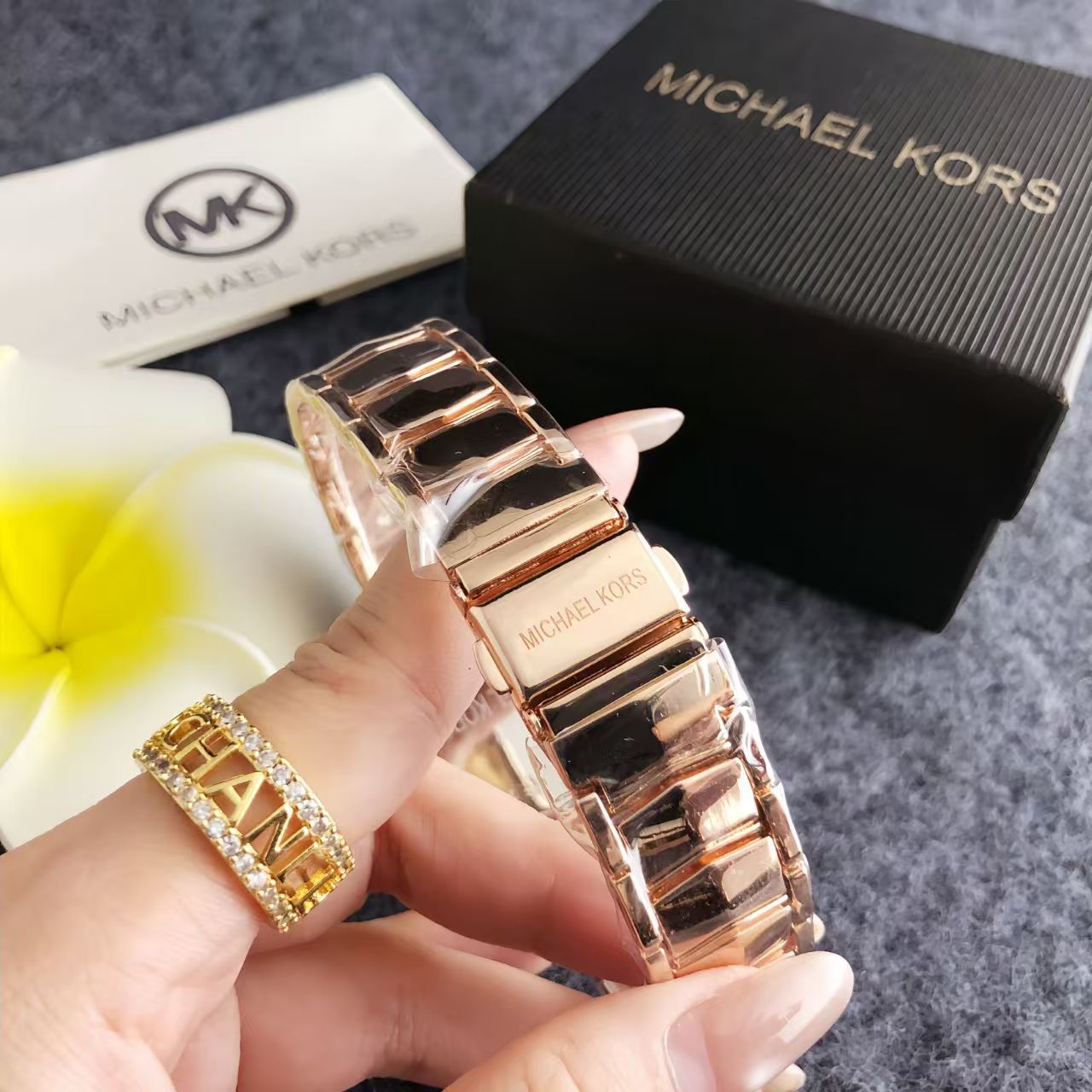 Dompet jam tangan wanita Micha - Luxury Watch Photography ulasan dan harga