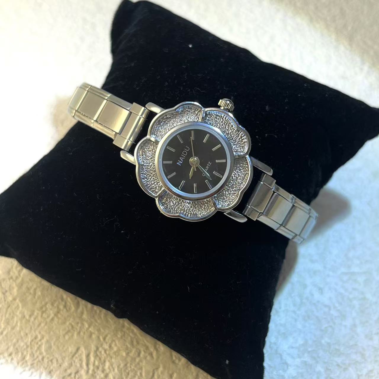 Jam Tangan Kuarsa Wanita denga - Luxury Watch Gift For Her ulasan dan harga