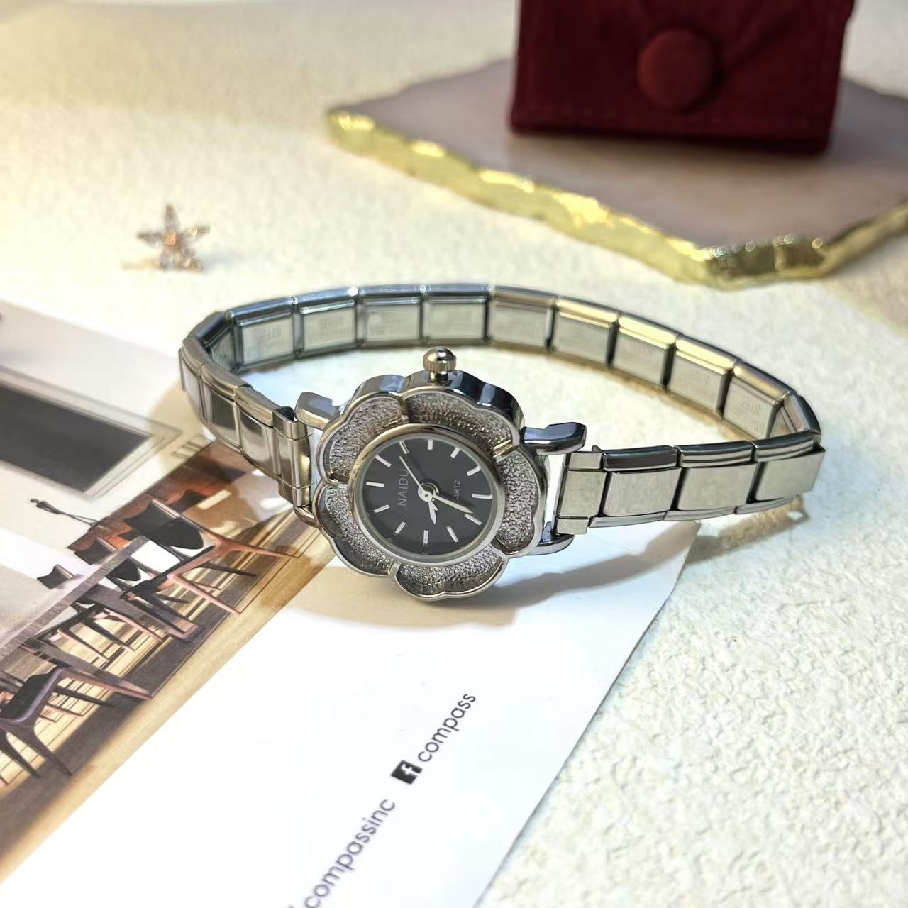 Jam Tangan Kuarsa Wanita denga - Luxury Watch Gift For Her ulasan dan harga